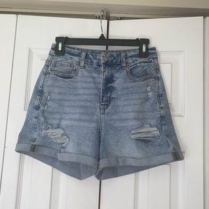 AE curvy mom shorts